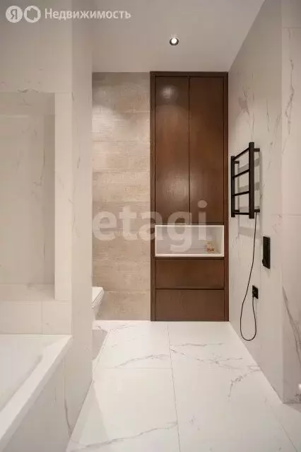 3-комнатная квартира: Санкт-Петербург, Пионерская улица, 50 (120 м) - Фото 1