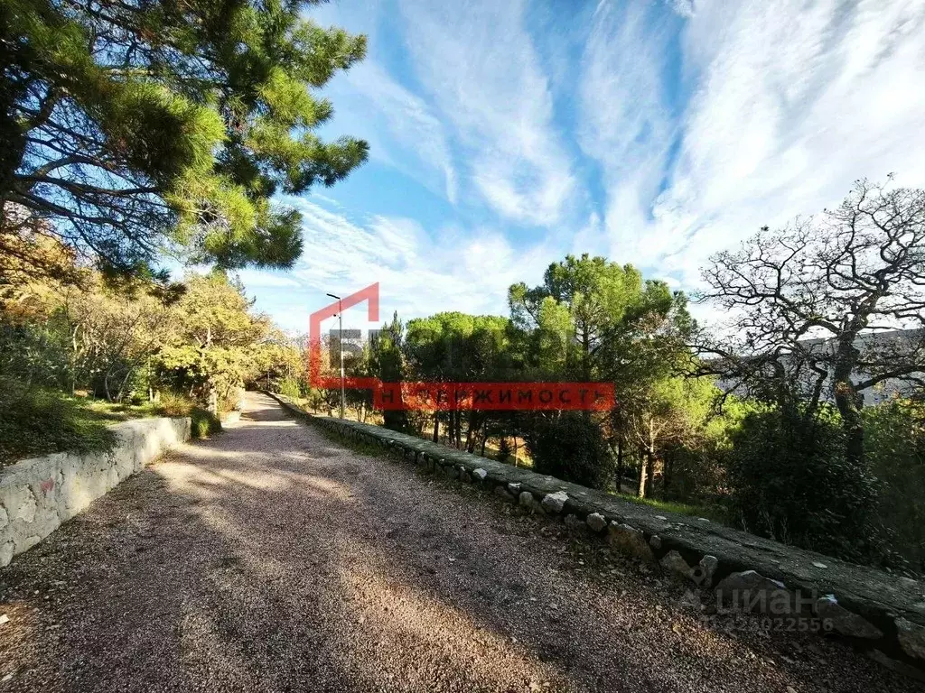 Участок в Крым, Алупка ул. Ульяновых, 2 (5.0 сот.) - Фото 1