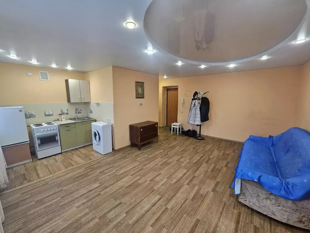 2-к кв. Омская область, Омск наб. Иртышская, 39 (44.0 м) - Фото 1