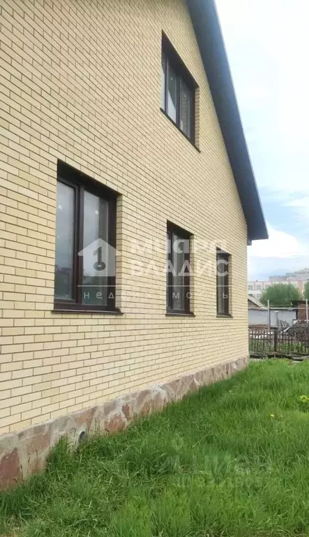 Дом в Омская область, Омск ул. 10-я Рабочая, 18 (164 м) - Фото 1