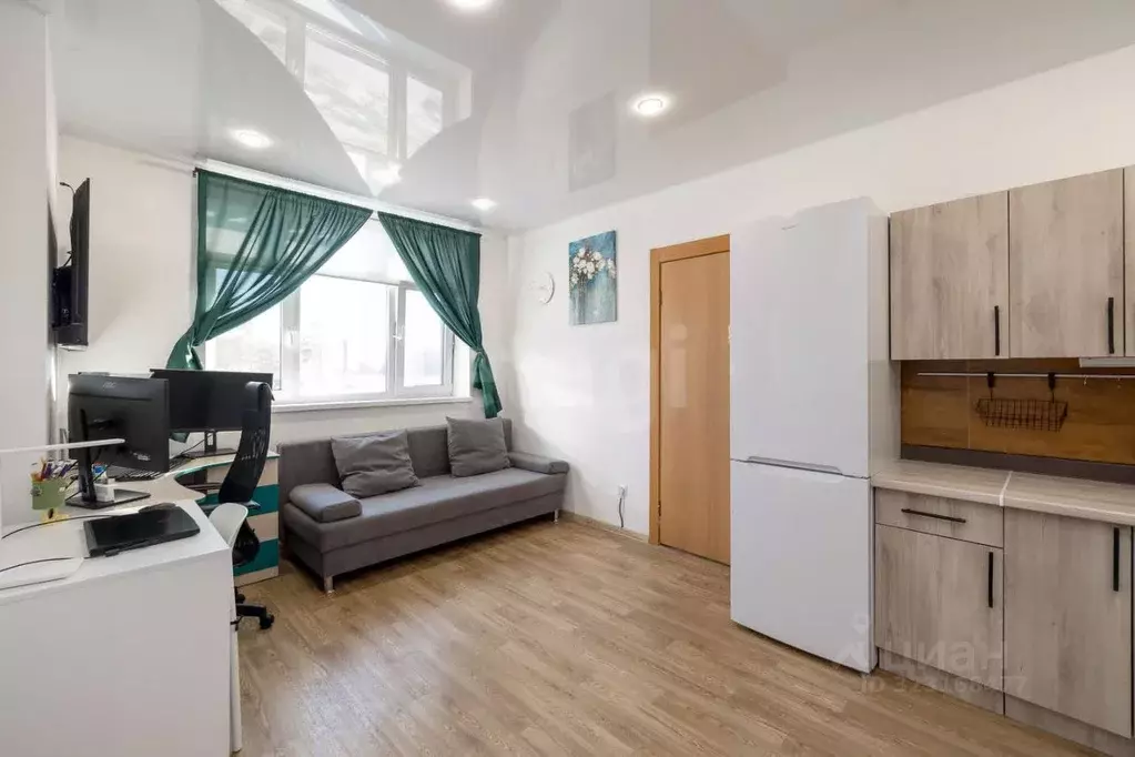 2-к кв. Тюменская область, Тюмень ул. Первооткрывателей, 2 (48.4 м) - Фото 1