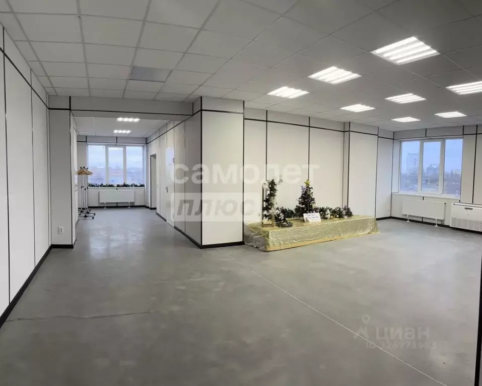 Помещение свободного назначения в Курская область, Курск просп. ... - Фото 2