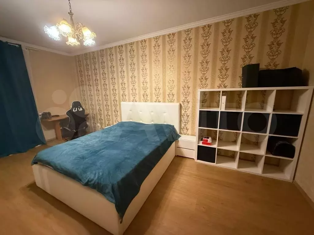1-к. квартира, 42 м, 2/18 эт. - Фото 1
