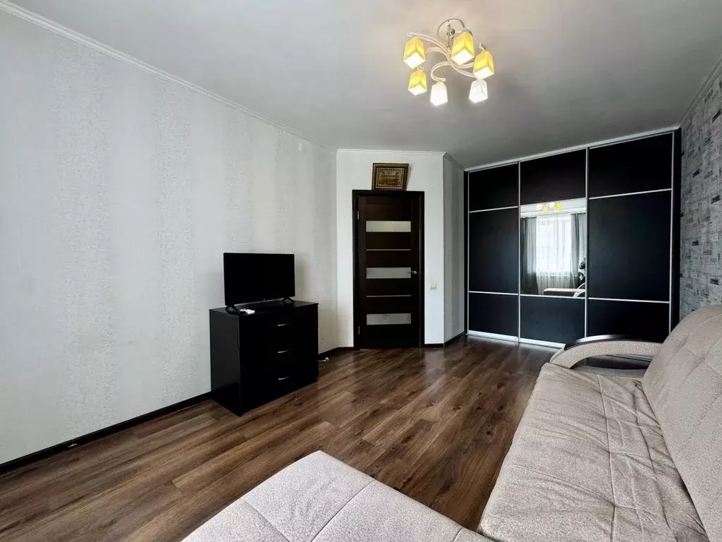 1-к кв. Татарстан, Казань ул. Салиха Батыева, 15 (38.0 м) - Фото 1