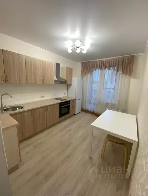 1-к кв. Татарстан, Казань ул. Родины, 26Г (38.0 м) - Фото 0
