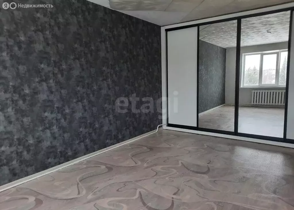 3-комнатная квартира: Чернушка, Коммунистическая улица, 6 (64.5 м) - Фото 2