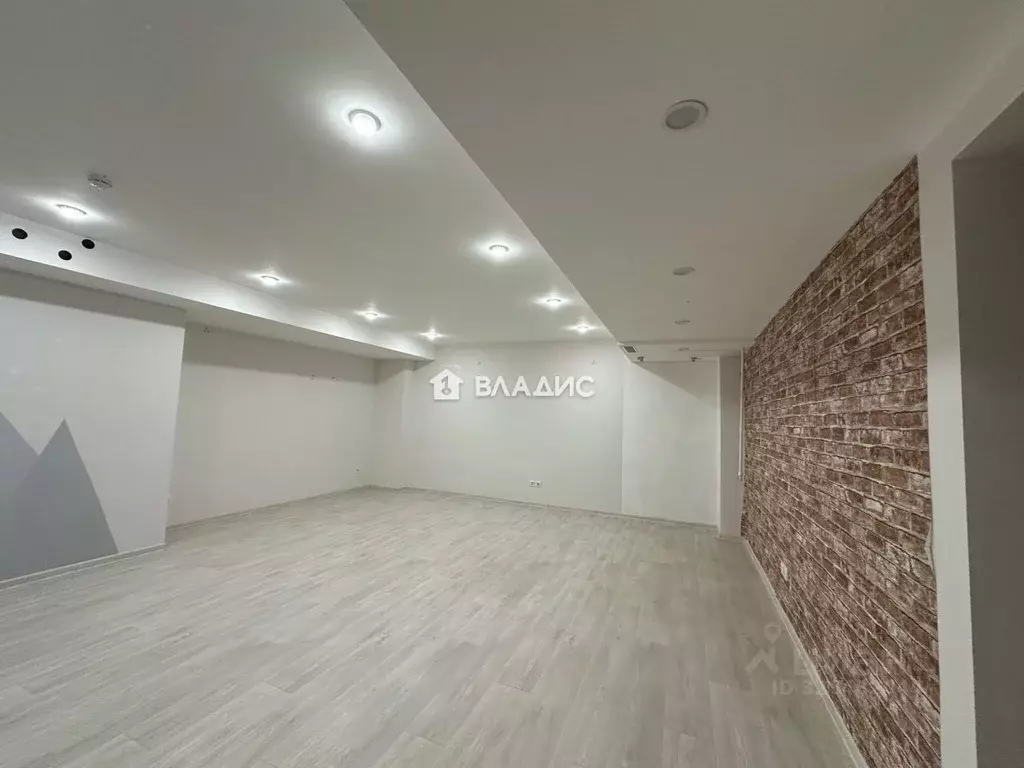 Помещение свободного назначения в Коми, Сыктывкар ул. Карла Маркса, ... - Фото 1