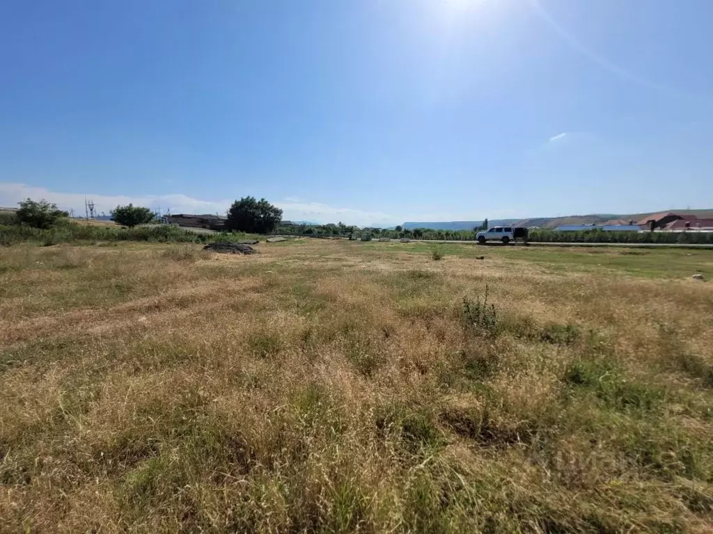 Участок в Кабардино-Балкария, Баксанский район, с. Атажукино ул. ... - Фото 1