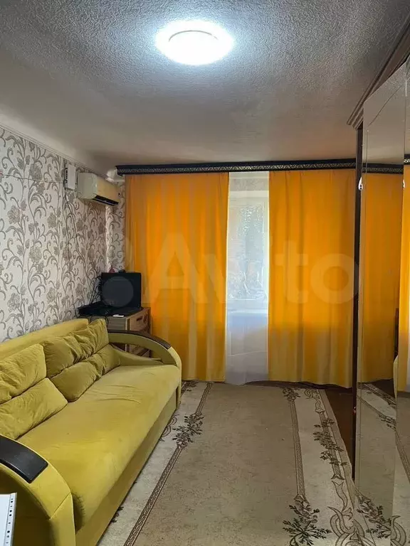 Комната 15 м в 3-к., 2/5 эт. - Фото 0