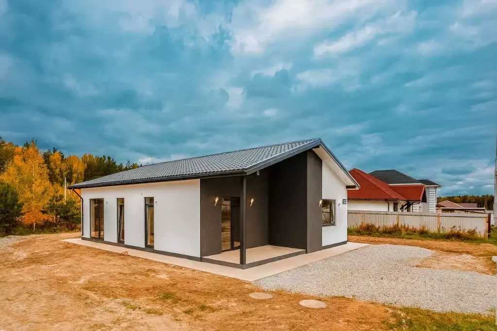 Дом в Свердловская область, Полевской муниципальный округ, с. ... - Фото 1