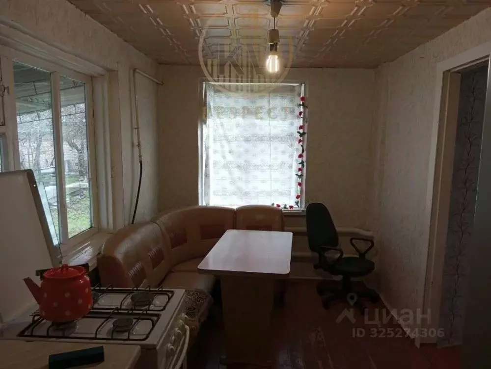 Дом в Ставропольский край, Минераловодский муниципальный округ, пос. ... - Фото 1