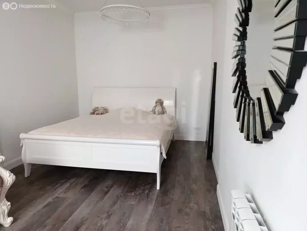 5-комнатная квартира: Калининград, Чукотская улица, 8А (185 м) - Фото 1