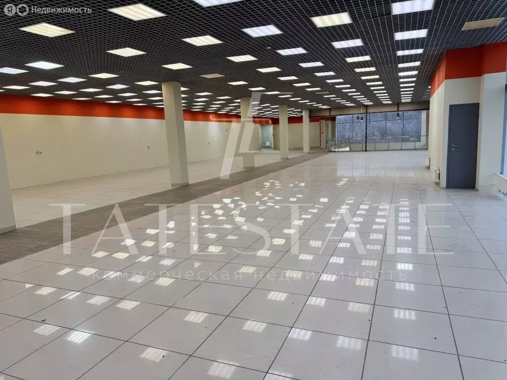 Торговая площадь (750 м) - Фото 2