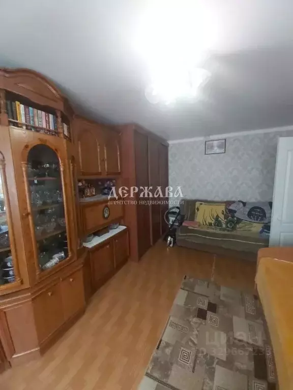 Комната Белгородская область, Старый Оскол Жукова мкр, 45 (32.0 м) - Фото 2
