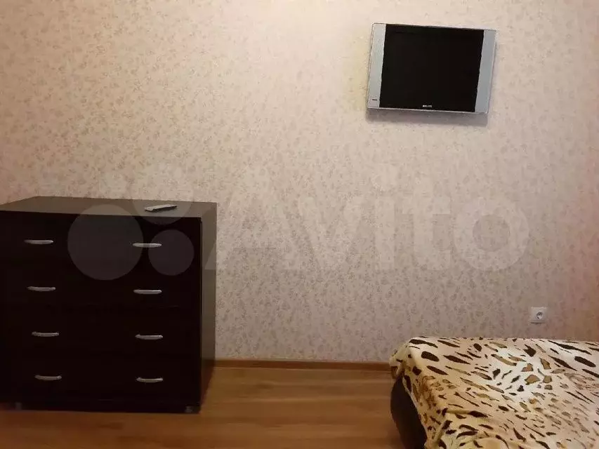 2-к. квартира, 60 м, 8/10 эт. - Фото 1