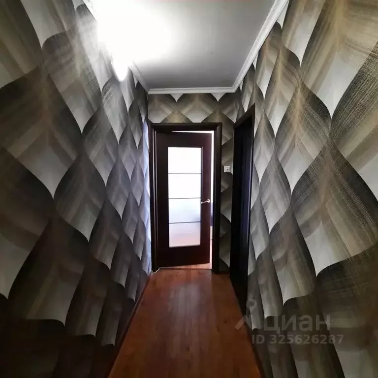 2-к кв. Магаданская область, Магадан ул. Дзержинского, 12А (48.0 м) - Фото 1