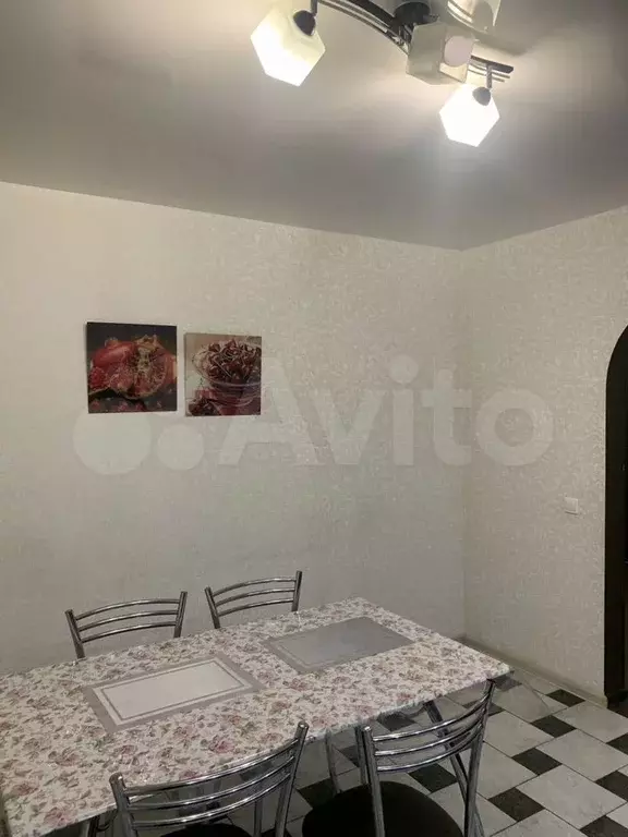 2-к. квартира, 70 м, 1/4 эт. - Фото 1