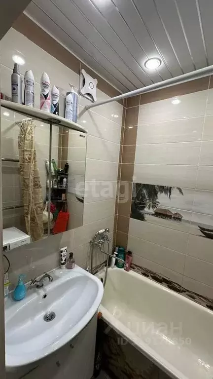 2-к кв. Свердловская область, Екатеринбург тракт Сибирский, 39В (52.4 ... - Фото 0