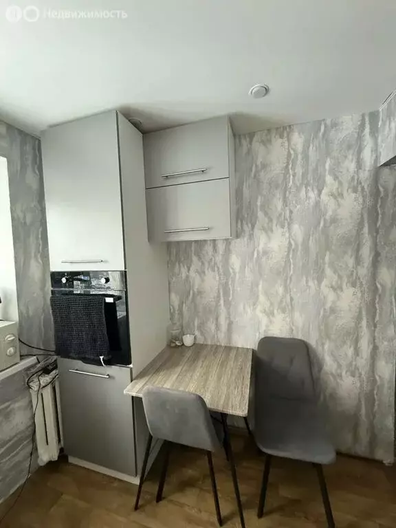 2-комнатная квартира: Калининград, площадь Калинина, 27 (34 м) - Фото 1