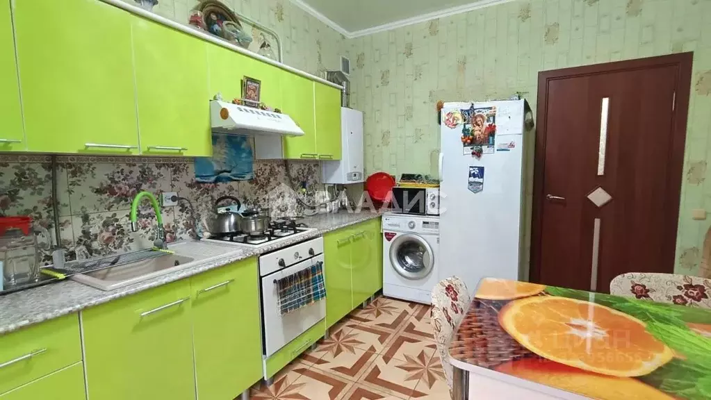 Дом в Краснодарский край, Ейское городское поселение, пос. Широчанка ... - Фото 1