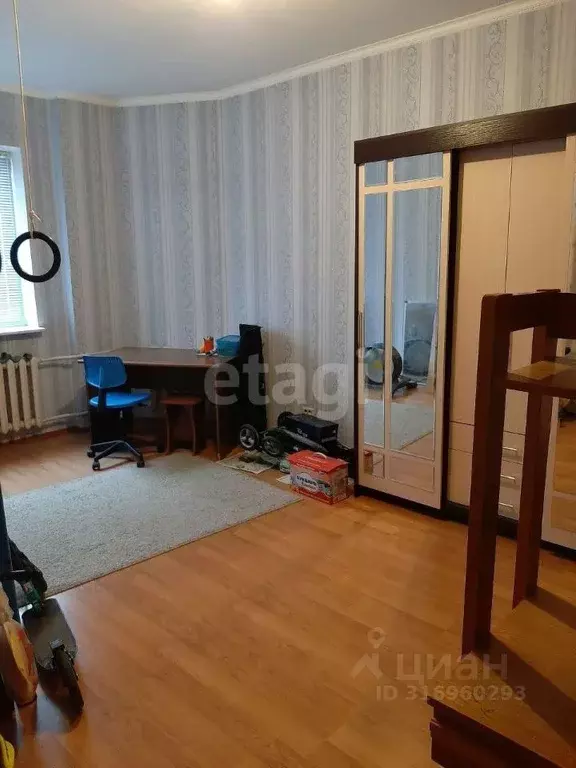 3-к кв. Курская область, Курск ул. Володарского, 6 (86.7 м) - Фото 0