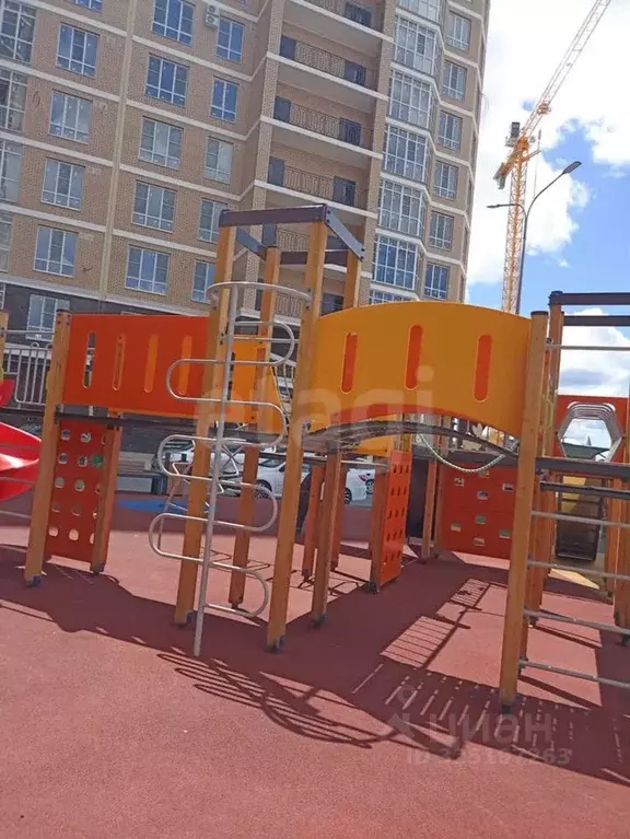 2-к кв. Адыгея, Майкоп ул. Пирогова, 4 (73.8 м) - Фото 1