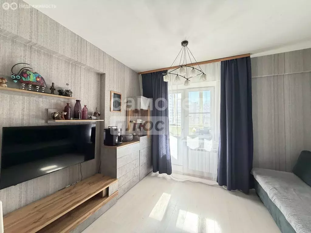 1-комнатная квартира: Иркутск, Верхняя набережная, 167/11 (50 м) - Фото 1