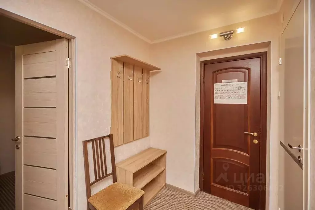 Комната Псковская область, Псков Пароменская ул., 4 - Фото 2