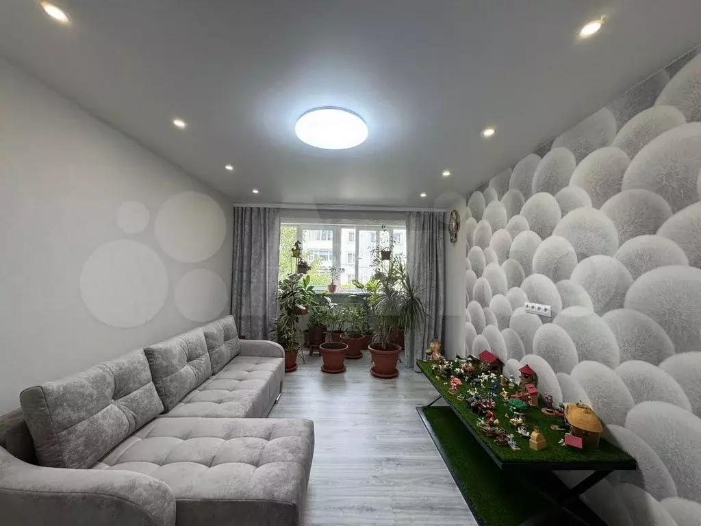 4-к. квартира, 90 м, 2/6 эт. - Фото 1