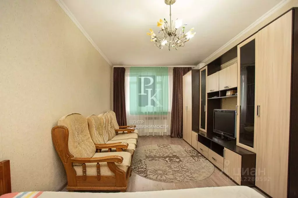1-к кв. Севастополь просп. Героев Сталинграда, 24а (30.3 м) - Фото 0