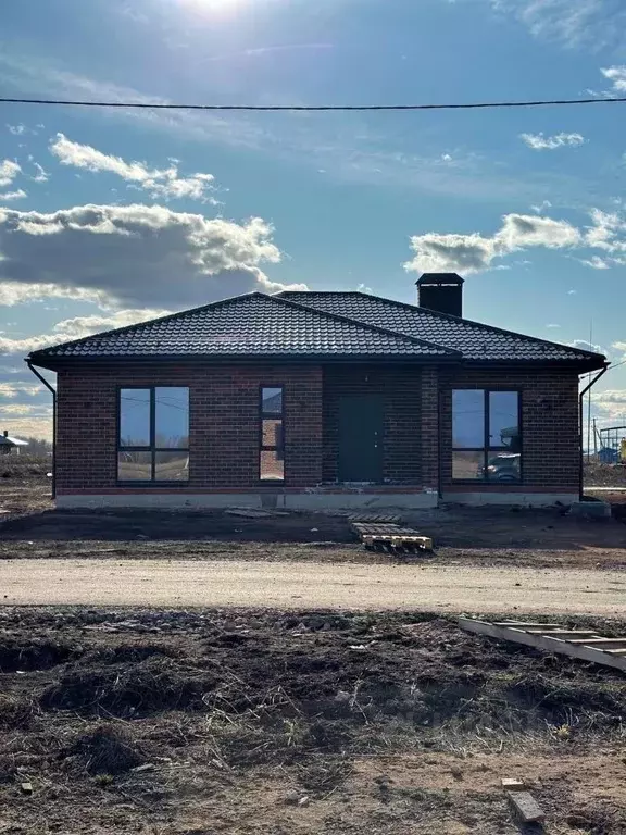 Коттедж в Татарстан, Лаишевский район, Кирбинское с/пос, д. Травкино ... - Фото 0