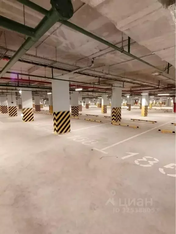 Гараж в Московская область, Ленинский городской округ, пос. Битца ... - Фото 1