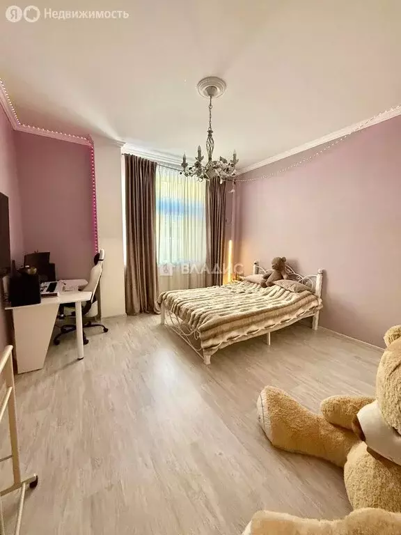 3-комнатная квартира: посёлок городского типа Заречье, Тихая улица, ... - Фото 1