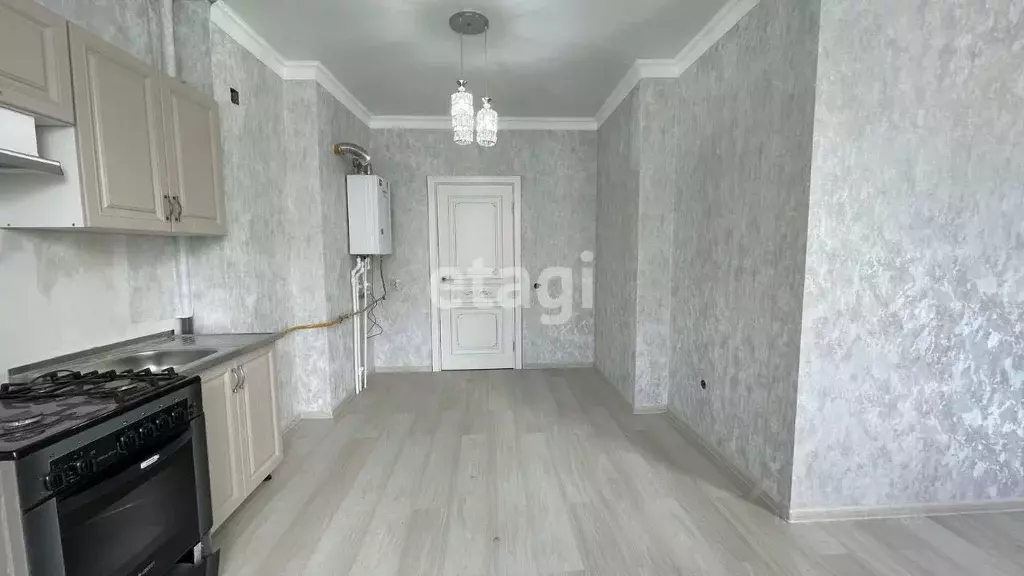 1-к кв. Карачаево-Черкесия, Черкесск Октябрьская ул., 336Д (59.6 м) - Фото 1