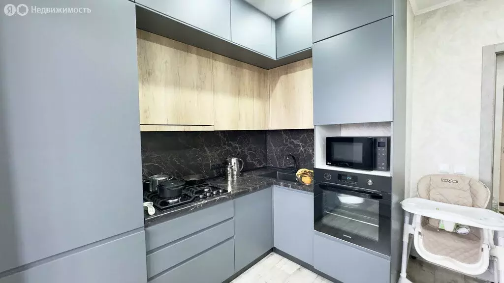 2-комнатная квартира: село Высокая Гора, Большая Красная улица, 220А ... - Фото 2