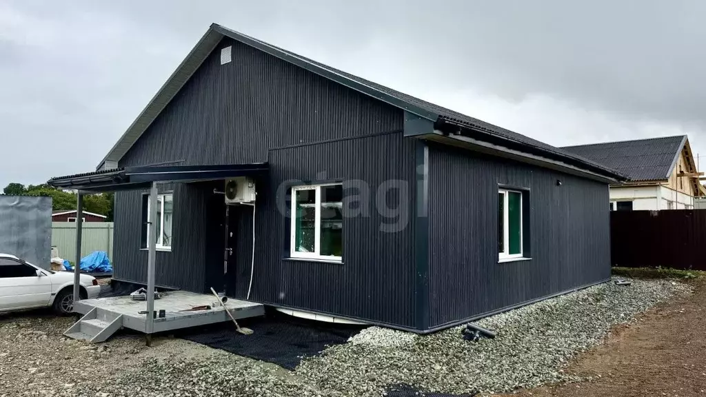 Дом в Приморский край, Артемовский городской округ, с. Кневичи  (90 м) - Фото 1
