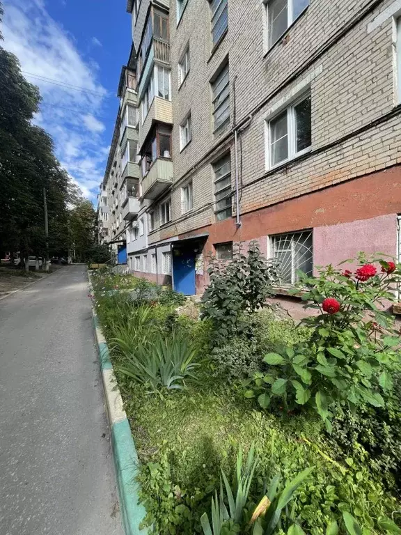 2-к кв. Тульская область, Тула Октябрьская ул., 95Б (42.5 м) - Фото 0