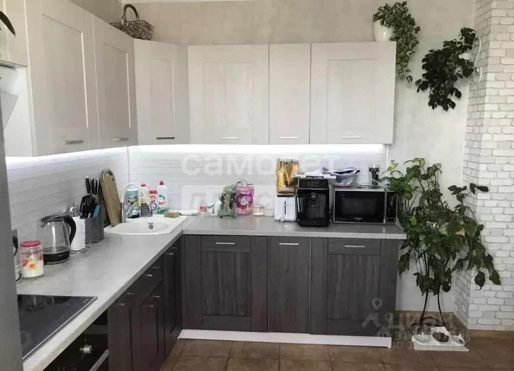 3-к кв. Тюменская область, Тюмень ул. Василия Гольцова, 2 (70.0 м) - Фото 1