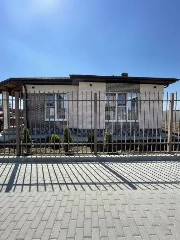 Дом в Ростовская область, Азовский район, Обильненское с/пос, пос. ... - Фото 0