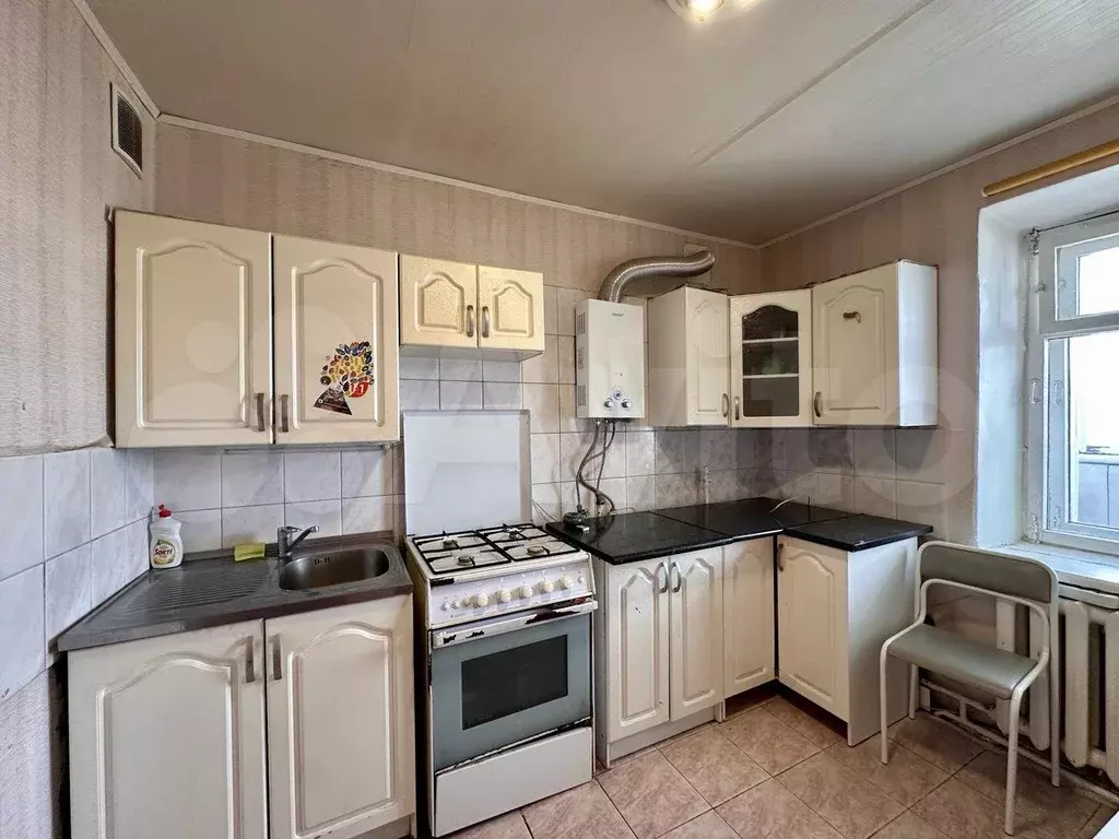 3-к. квартира, 60 м, 5/5 эт. - Фото 1