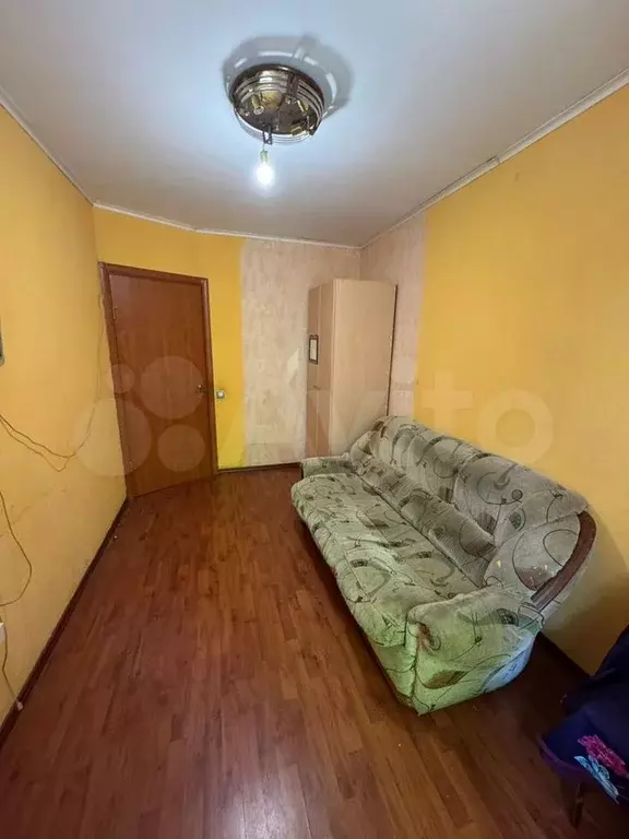 Комната 8 м в 3-к., 1/5 эт. - Фото 1