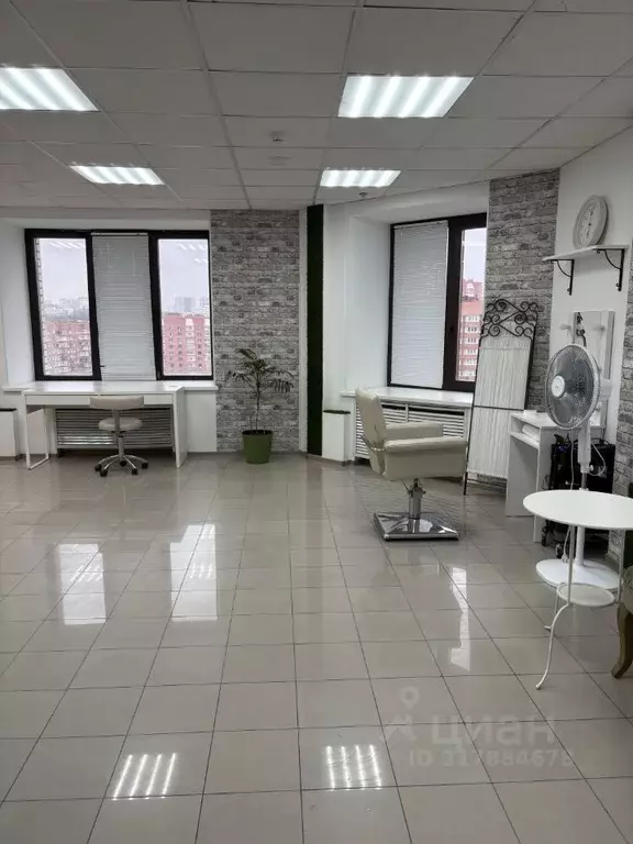 Офис в Свердловская область, Екатеринбург ул. Белинского, 83 (38 м) - Фото 0