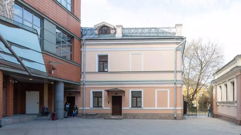 Офис в Москва Средний Овчинниковский пер., 8С2 (246 м) - Фото 0