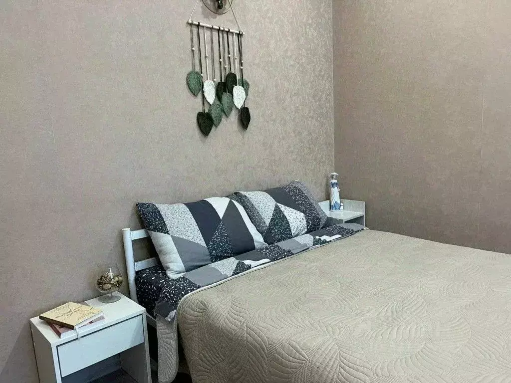 1-к кв. Алтай, Горно-Алтайск Заринская ул., 24 (43.0 м) - Фото 1