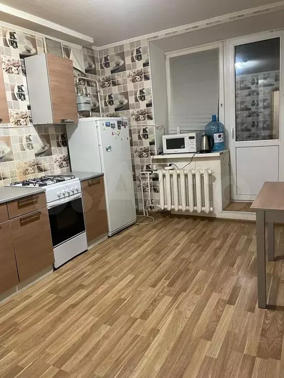 1-к. квартира, 50 м, 3/5 эт. - Фото 0