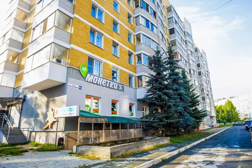 Торговая площадь в Свердловская область, Верхняя Пышма ул. Уральских ... - Фото 1