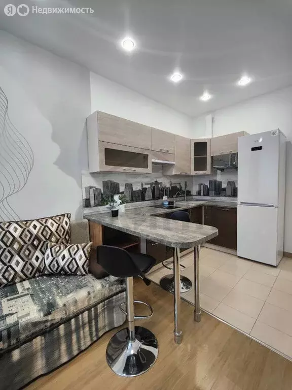 Квартира-студия: Калуга, улица 65 лет Победы, 21 (26 м) - Фото 2