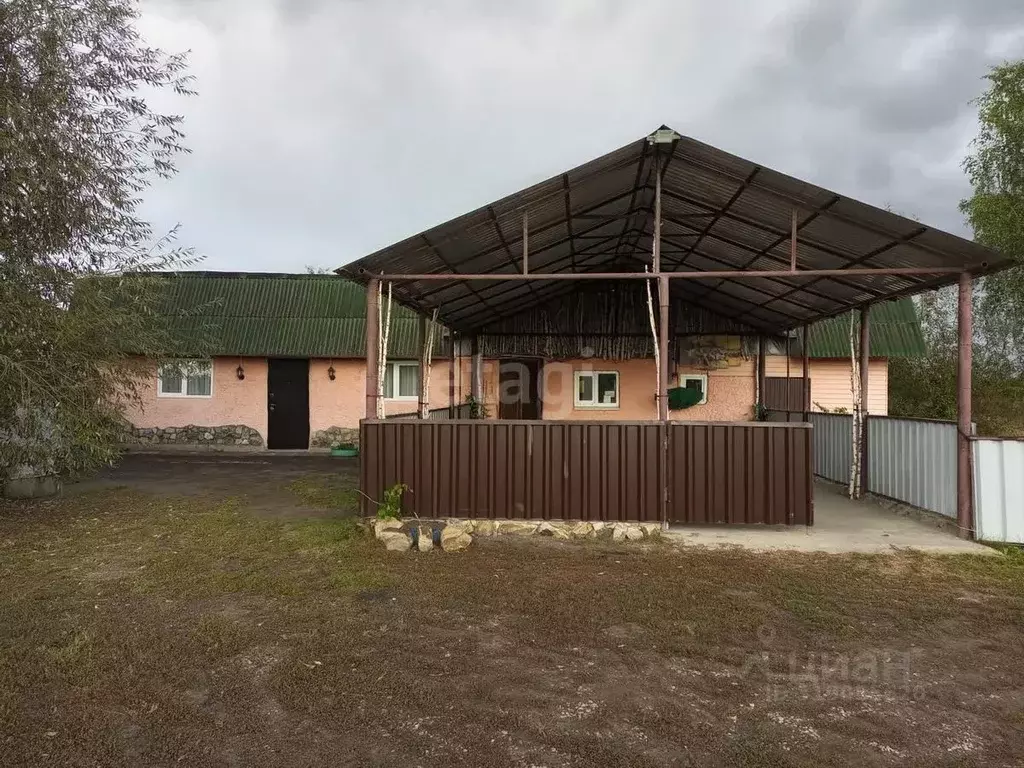 Дом в Саратовская область, Романовка рп ул. Советская, 1 (104 м) - Фото 1