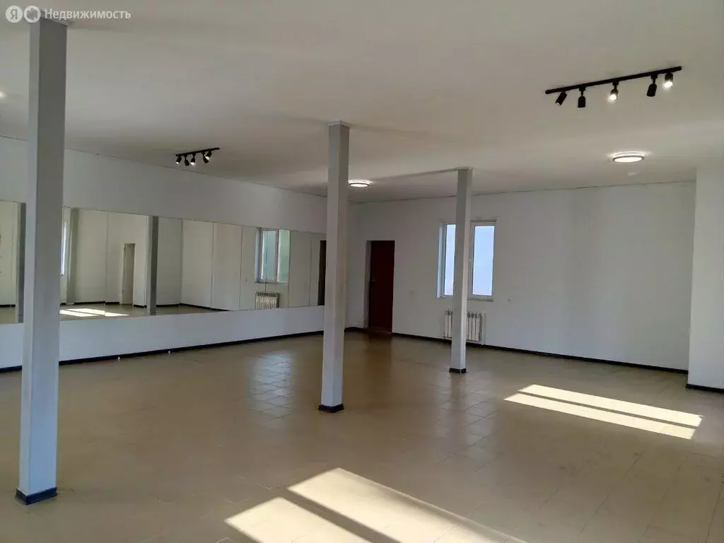 Помещение свободного назначения (91 м) - Фото 0