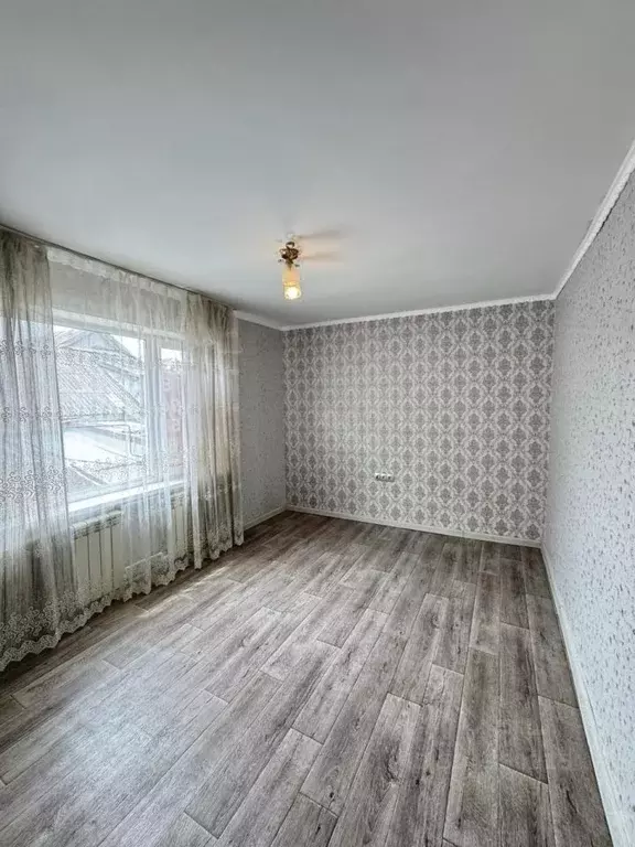 Дом в Адыгея, Тахтамукайский район, Яблоновский пгт Фестивальная ул., ... - Фото 1